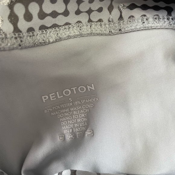 🪩Peloton Foil Printed Leggings - Picture 12 of 14